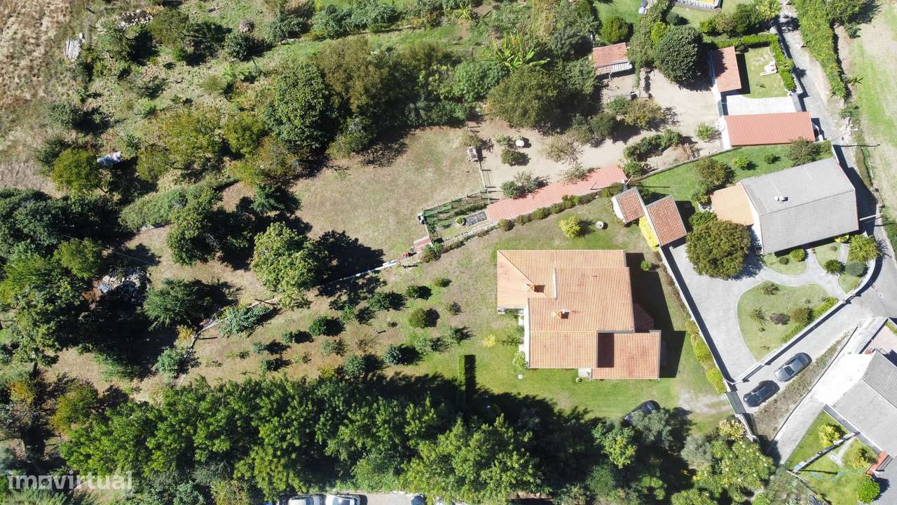 Moradia T5+1 em Ruilhe - 2680m2 de Terreno Privado-5