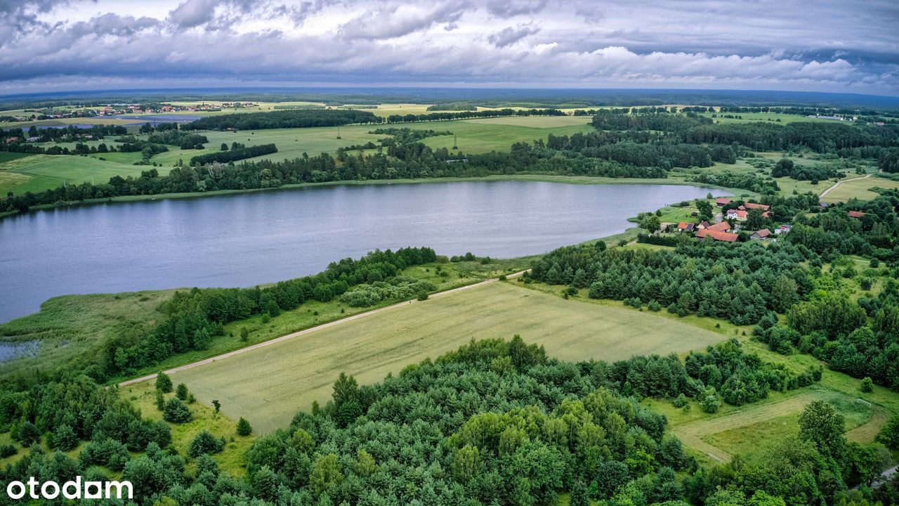 Piękne działki nad jeziorem z terenem rekreacyjnym