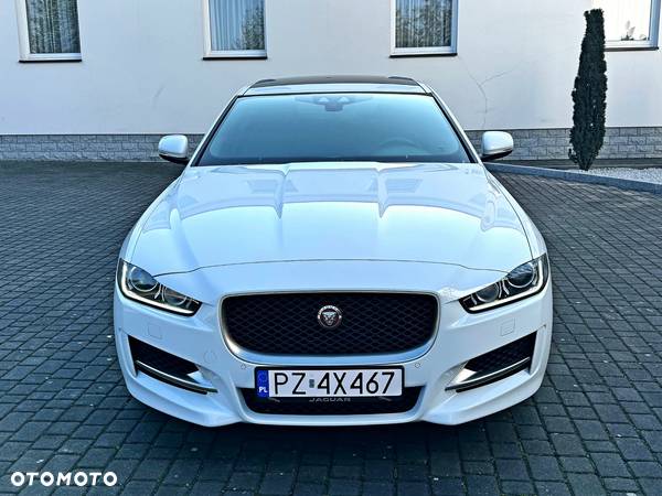 Jaguar XE 2.0 D R-Sport - 5