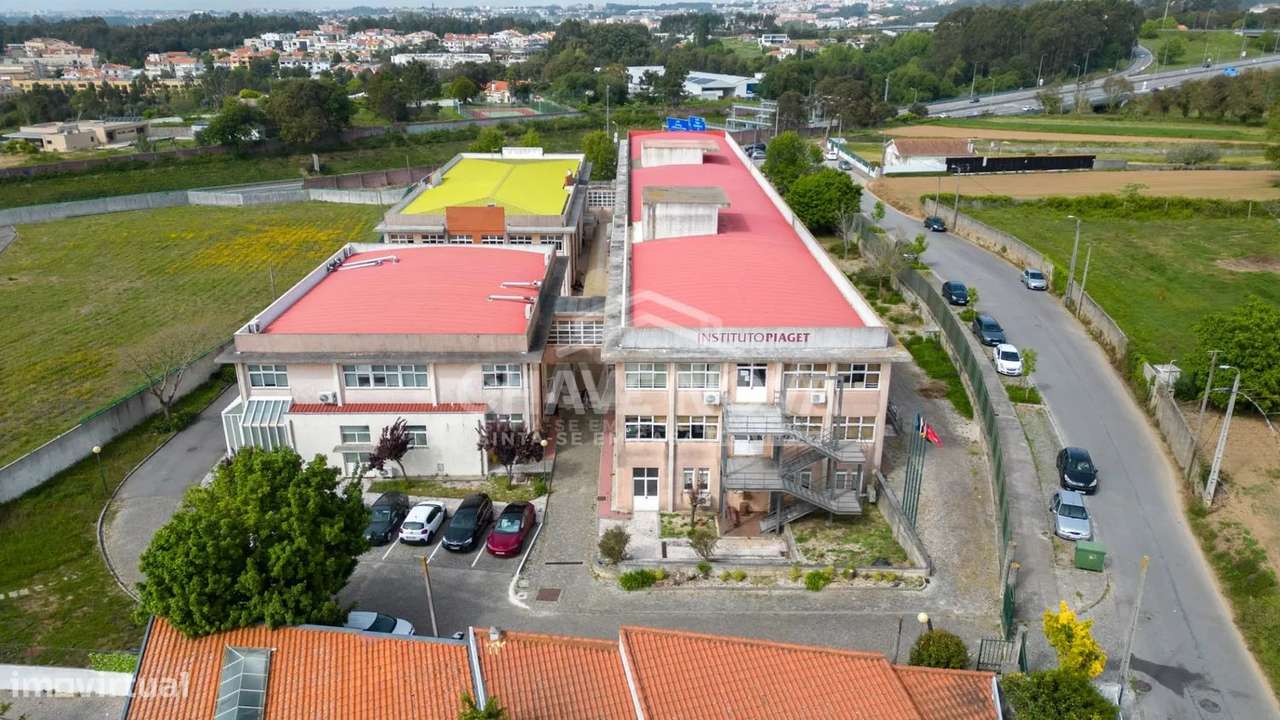 PS - Moradia T4+1 com jardim e possibilidade de piscina Gulpilhares-40