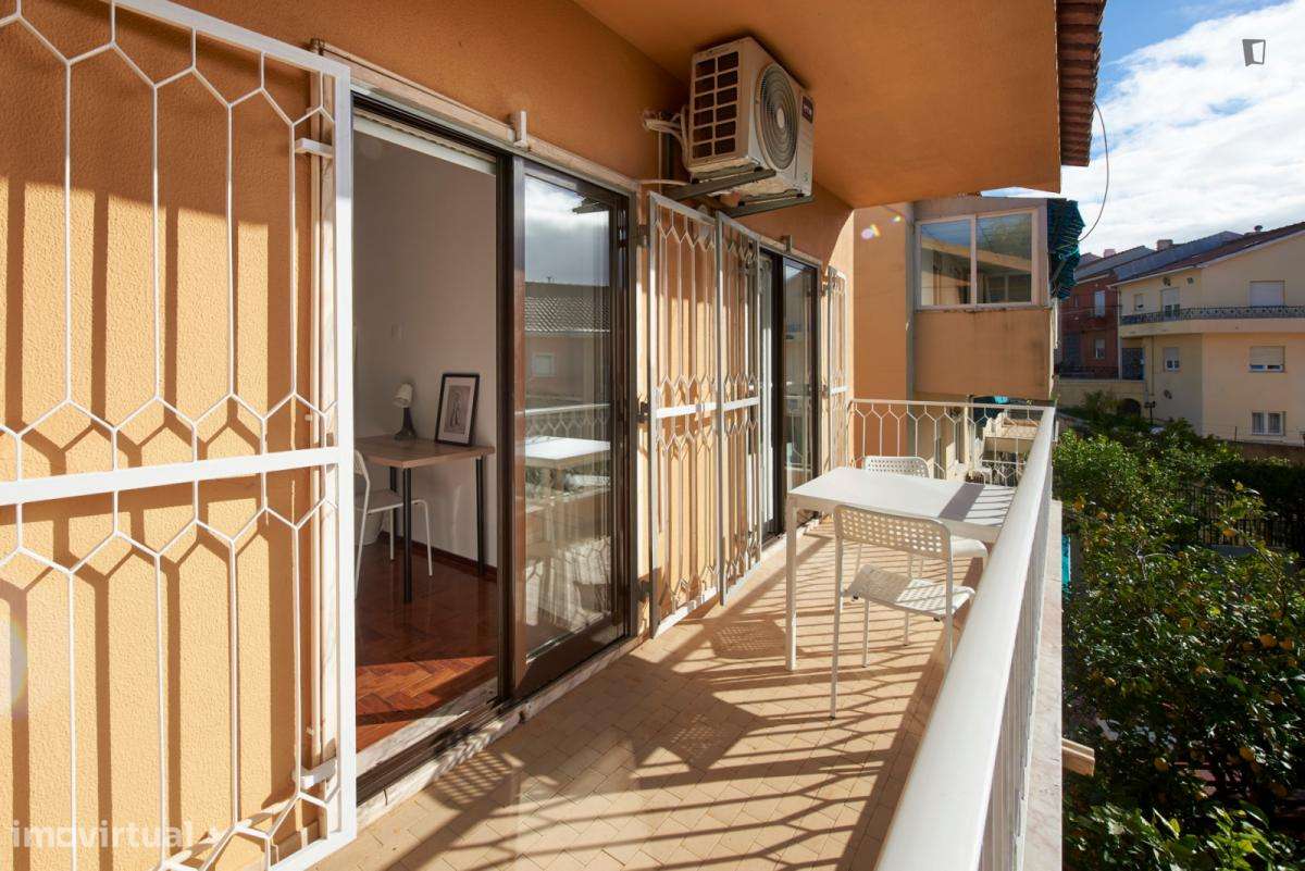 Quarto - localizado em Carcavelos Lisbon - Grande imagem: 4/10