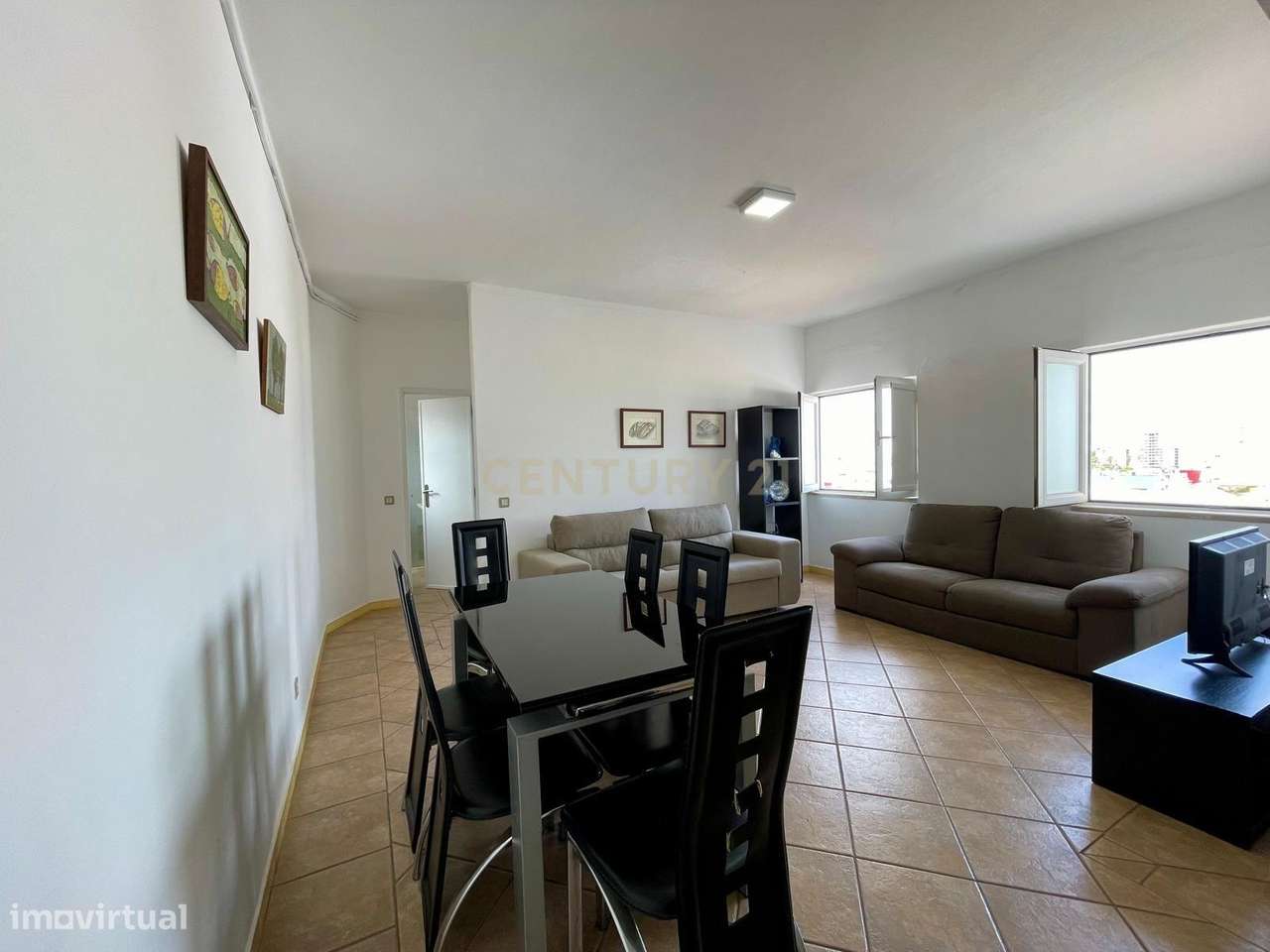 Apartamento T2 com Vista Rio Arade - Despensa - Marina de Portimão - P-3