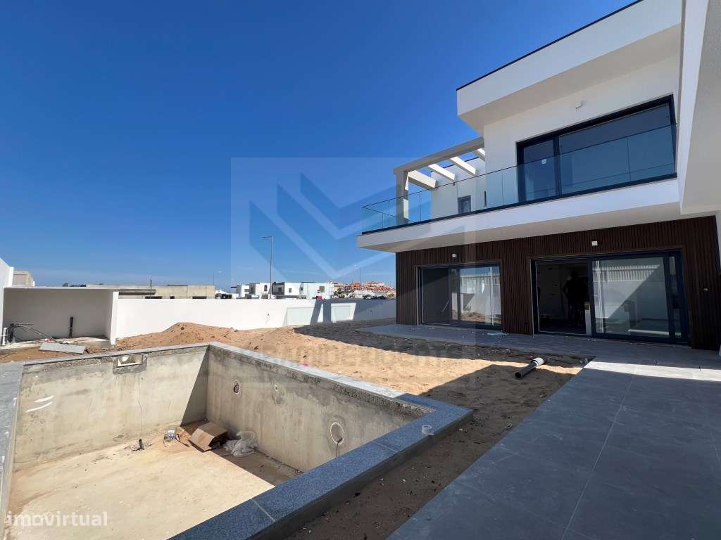 Moradia Isolada, Piscina, Garagem, Jardim Amplo, Azeitão-7
