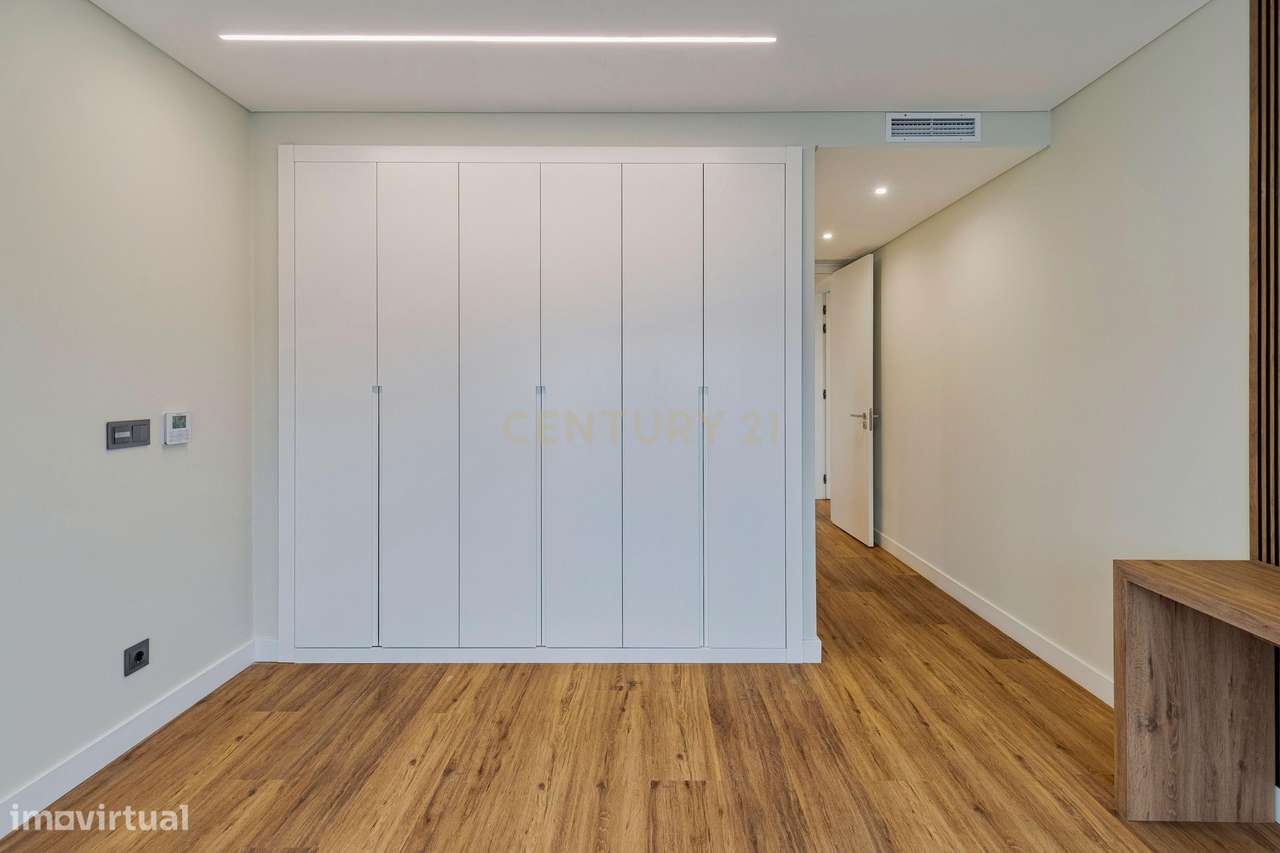 Casa em Construção  com piscina localizada na Quinta do Desembargador-20