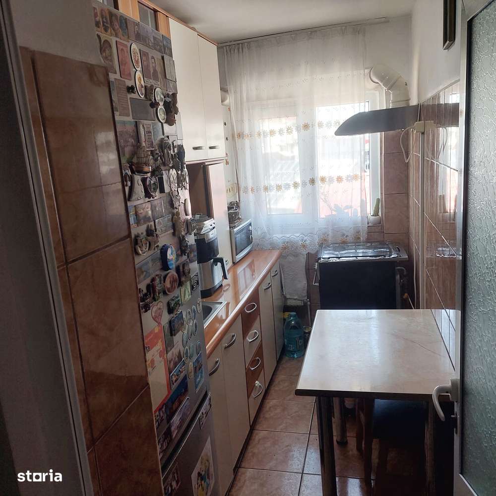 Vanzare apartament 2 camere, mobilat+utilat, Targoviste, micro 6-8