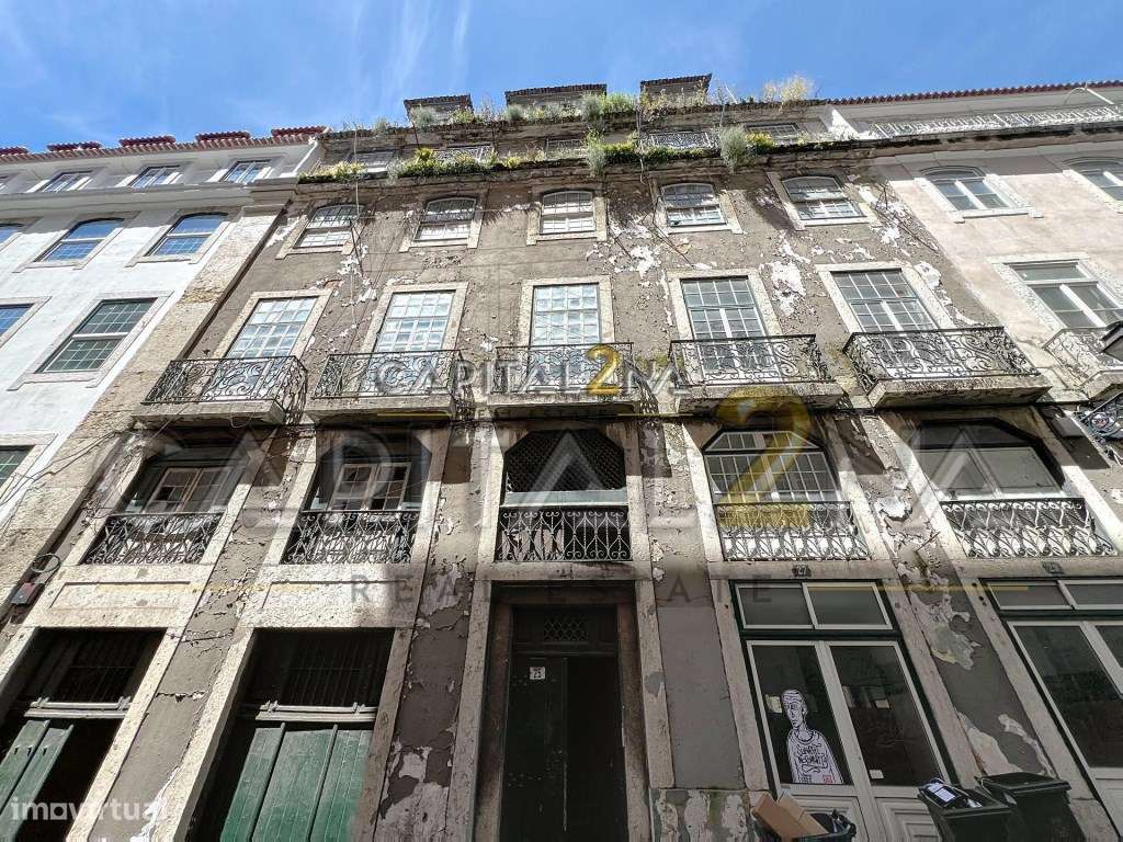 Prédio Devoluto com Projeto Aprovado na Baixa de Lisboa-1