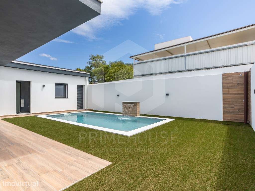 Moradia com 3 suites, garagem e piscina na Av. de Negreiros - Quint...-6