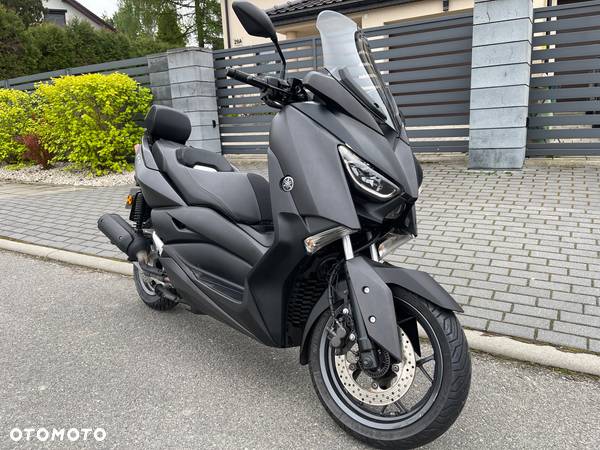 Yamaha X-max - 16