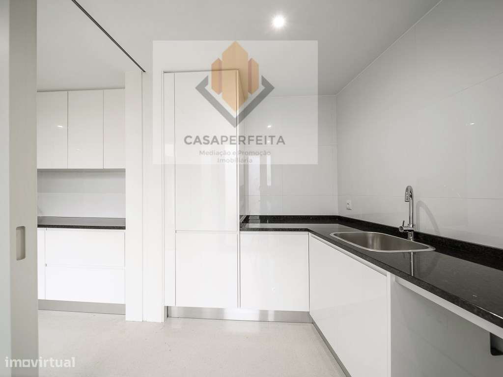 Luxuosa Moradia T4 a 150 metros da Praia - Madalena-54