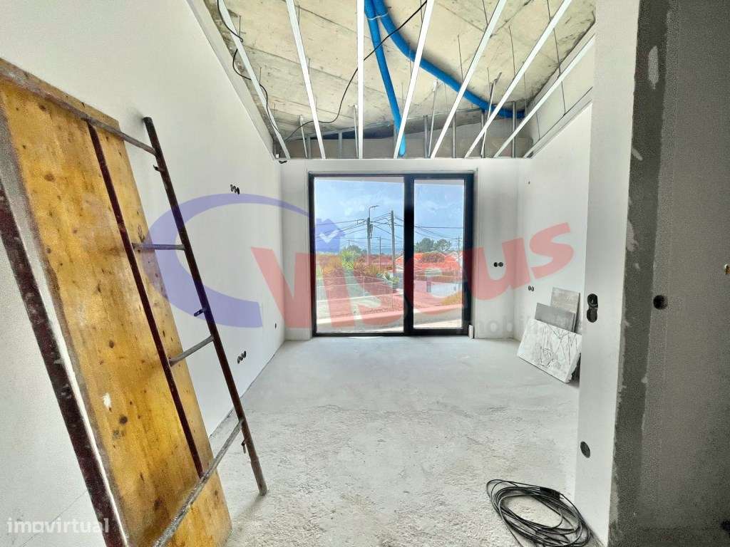 Moradia T3 + Escritório Nova junto à Praia Canidelo-37