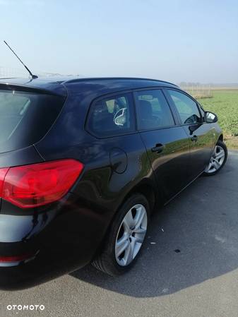 Opel Astra 1.4 Turbo Sports Tourer 150 Jahre - 12