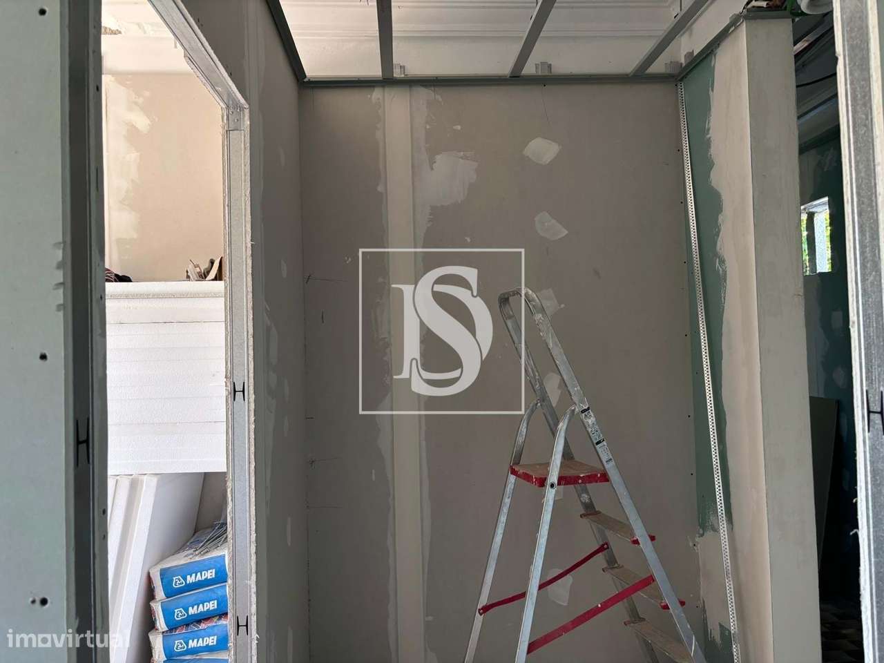 Andar Moradia T2+1 em Barroselas totalmente renovado (R/C)  com quinta-17