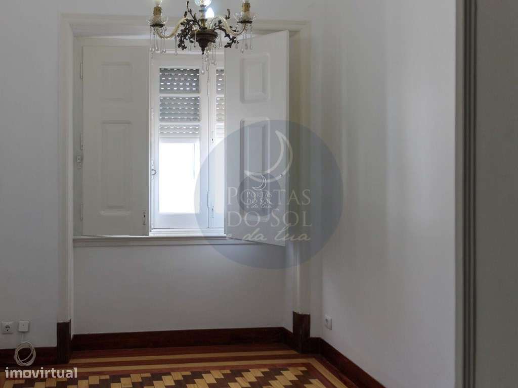 T6 c sótão (72m2), terraço, pátio e estacionamento-13