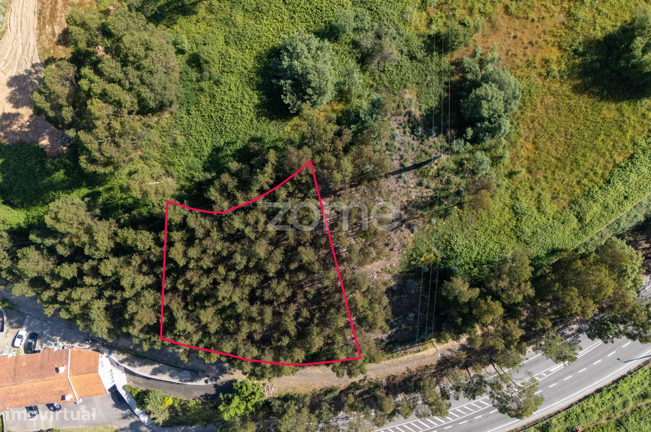 Terreno com 874 m2, em Vandoma, Paredes - Grande imagem: 3/22