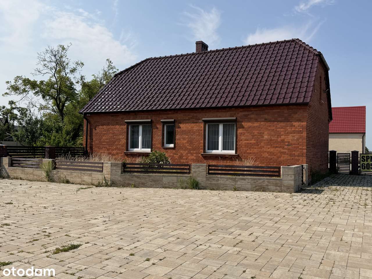 Dom po remoncie, dodatkowe budynki, duża działka, znakomite położenie!