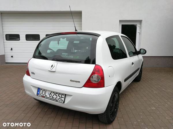 Renault Clio 1.2 Campus Authentique - 8