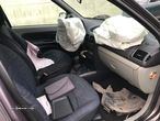 Renault Clio II 1.2 5P 2002 - Para Peças - 6