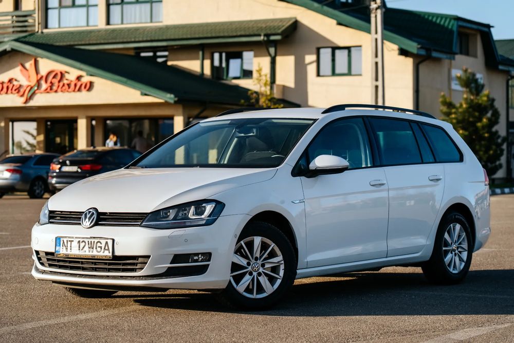 Volkswagen Golf VII [2012 - 2020] 1.6 TDI BlueMotion Technology DSG Cup 2015