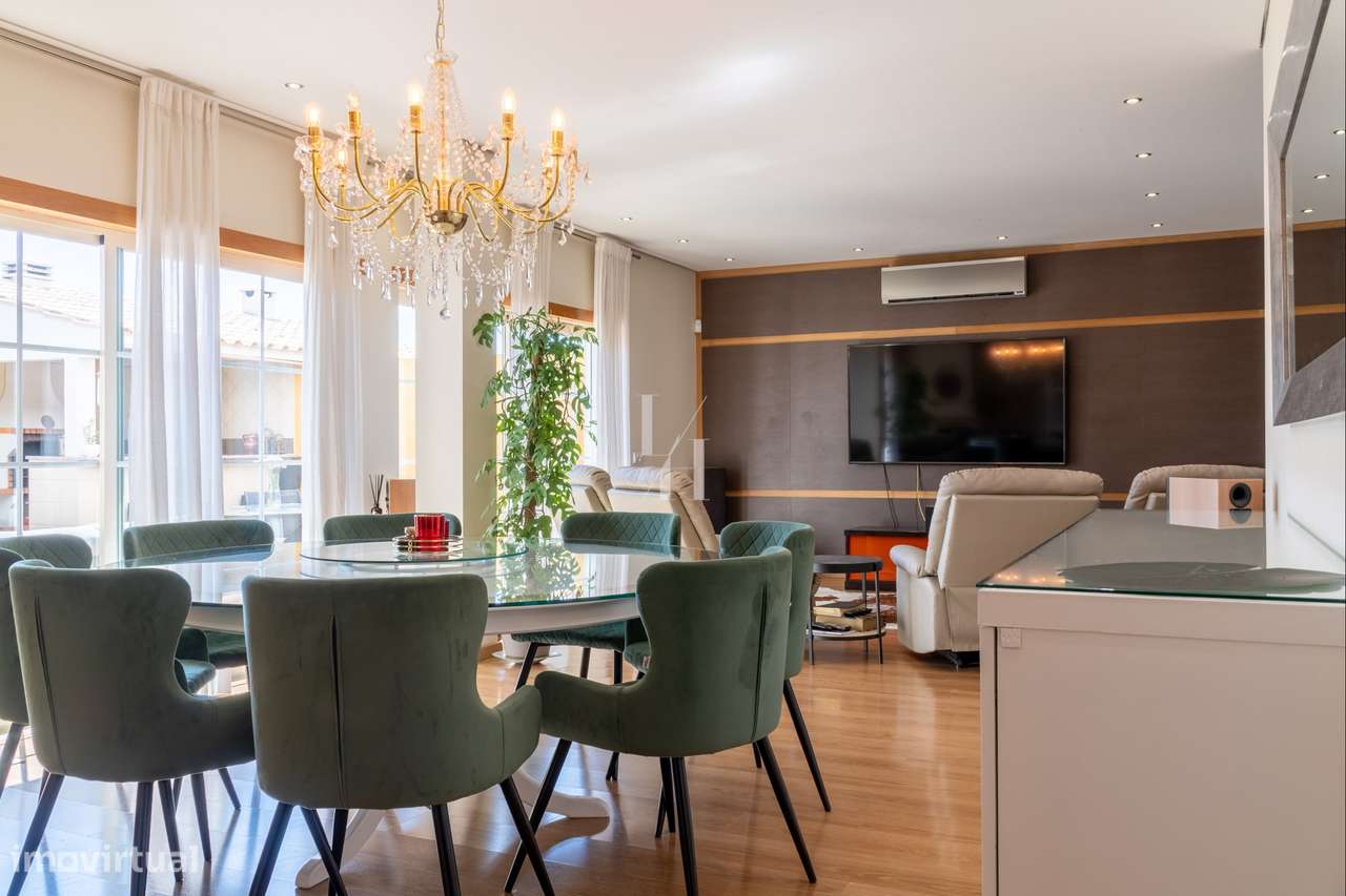 Moradia T5 com piscina e jardim para venda em Moncarapacho - Grande imagem: 2/28