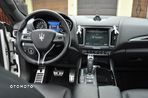 Maserati Levante S Q4 GranSport - 10