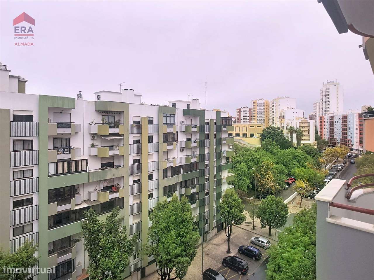 Apartamento T3 com 2 casas de banho e vista-21