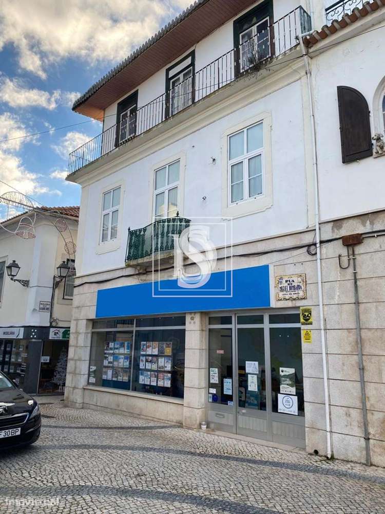 Prédio para Investimento no Coração de Torres Novas - Grande imagem: 4/8