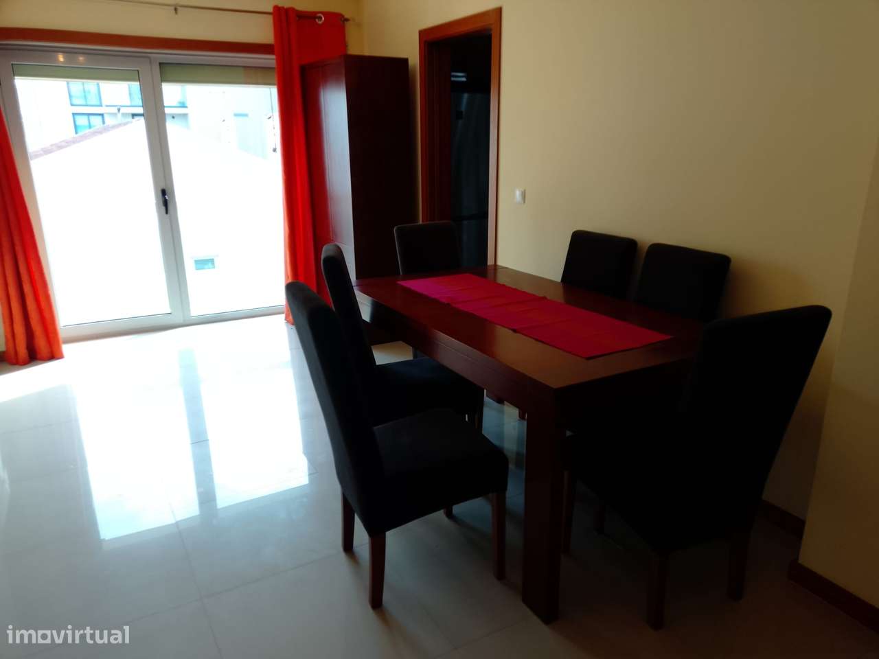 Apartamento T2   na Praia da Barra com lugar de garagem. - Grande imagem: 2/25