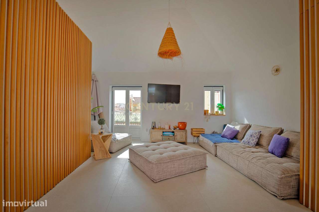 Moradia Contemporânea T3 com Terraço no Coração do Bairro do Troino –-48