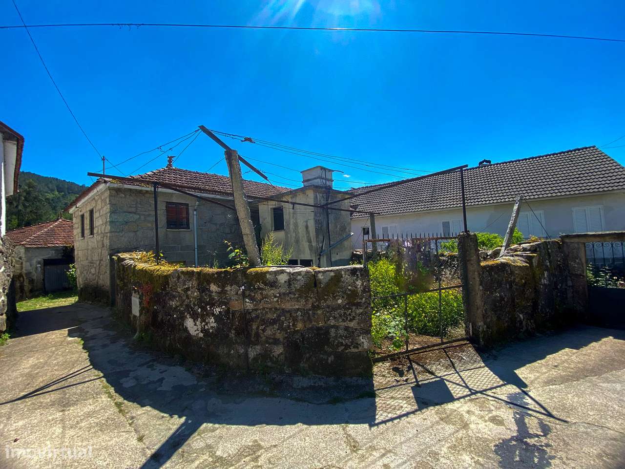 Moradia histórica independente em Riba de Moura, Monção-5