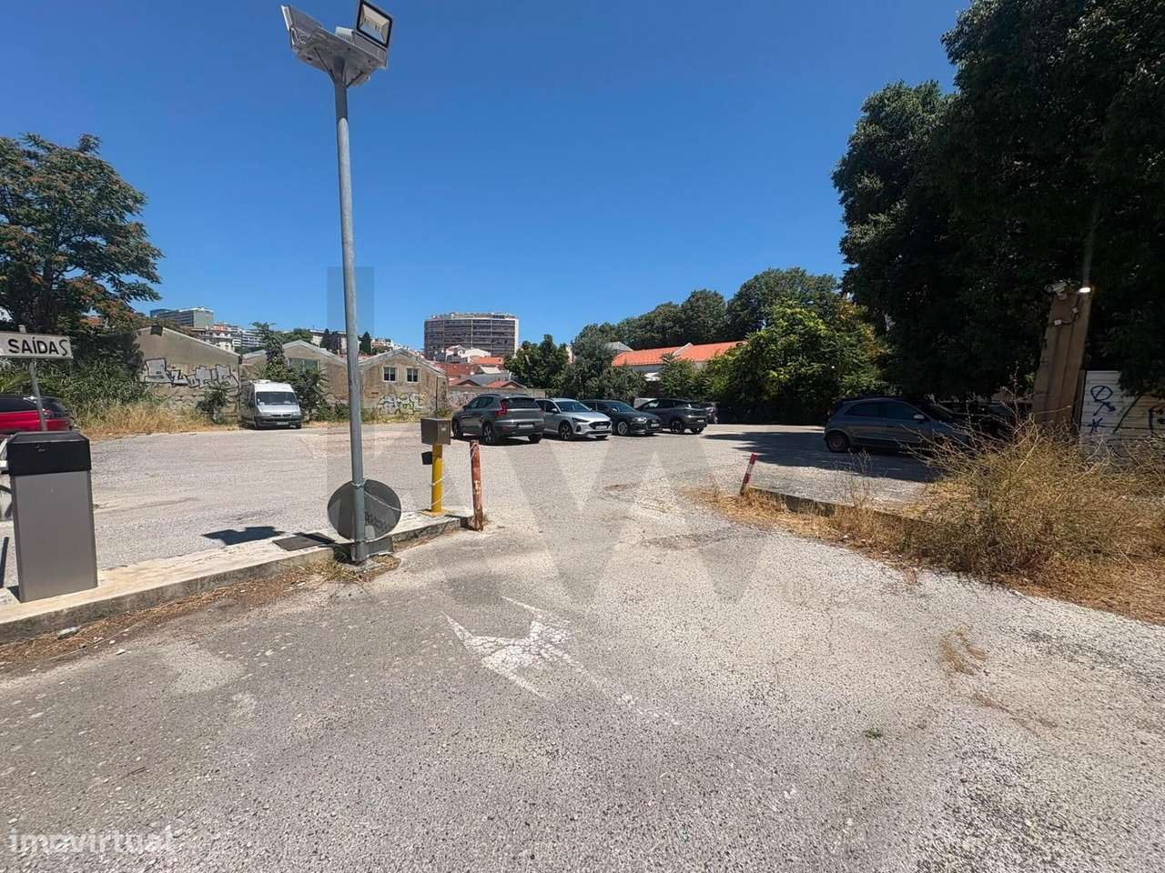 Apartamento T2 com terraço e Estacionamento no Príncipe Real-23