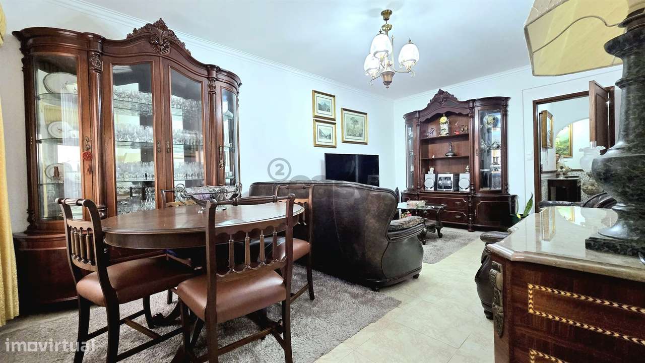 Apartamento T3 em Estoril - Grande imagem: 2/19