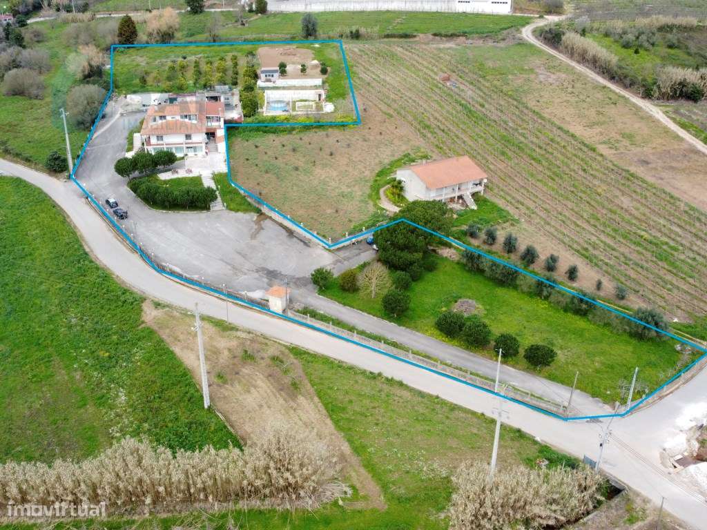 Habitação com piso para restauração - Grande imagem: 2/38