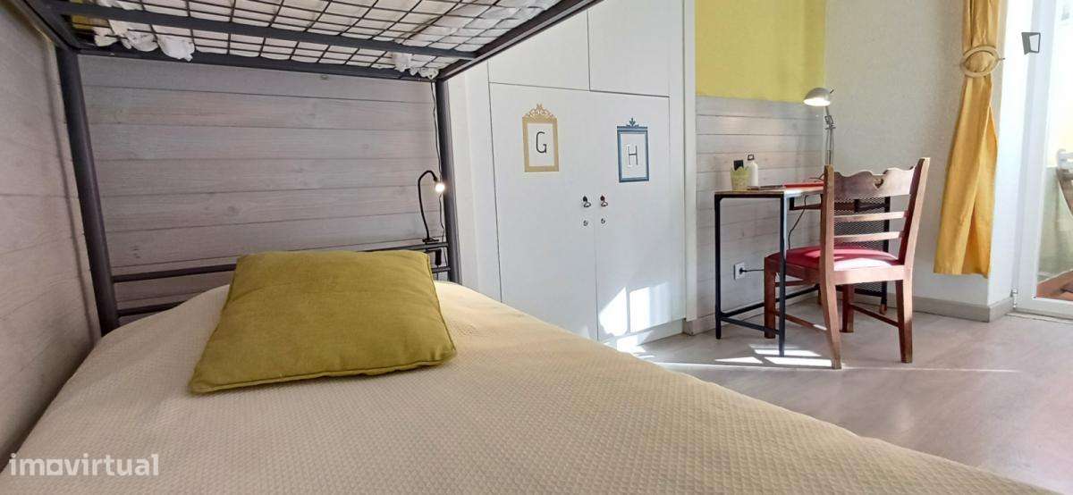 Quarto - localizado em Arroios Lisbon - Grande imagem: 4/10