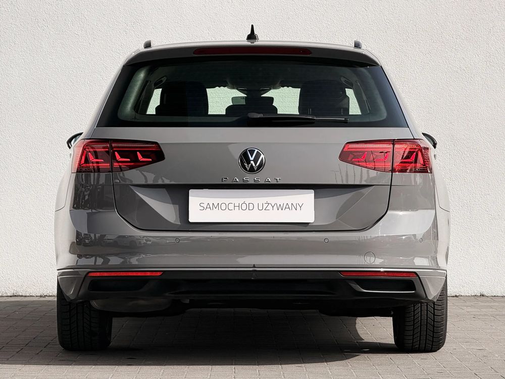 Volkswagen Passat-Variant 1.5 TSI Opf DSG Business 150 KM — zdjęcie 2