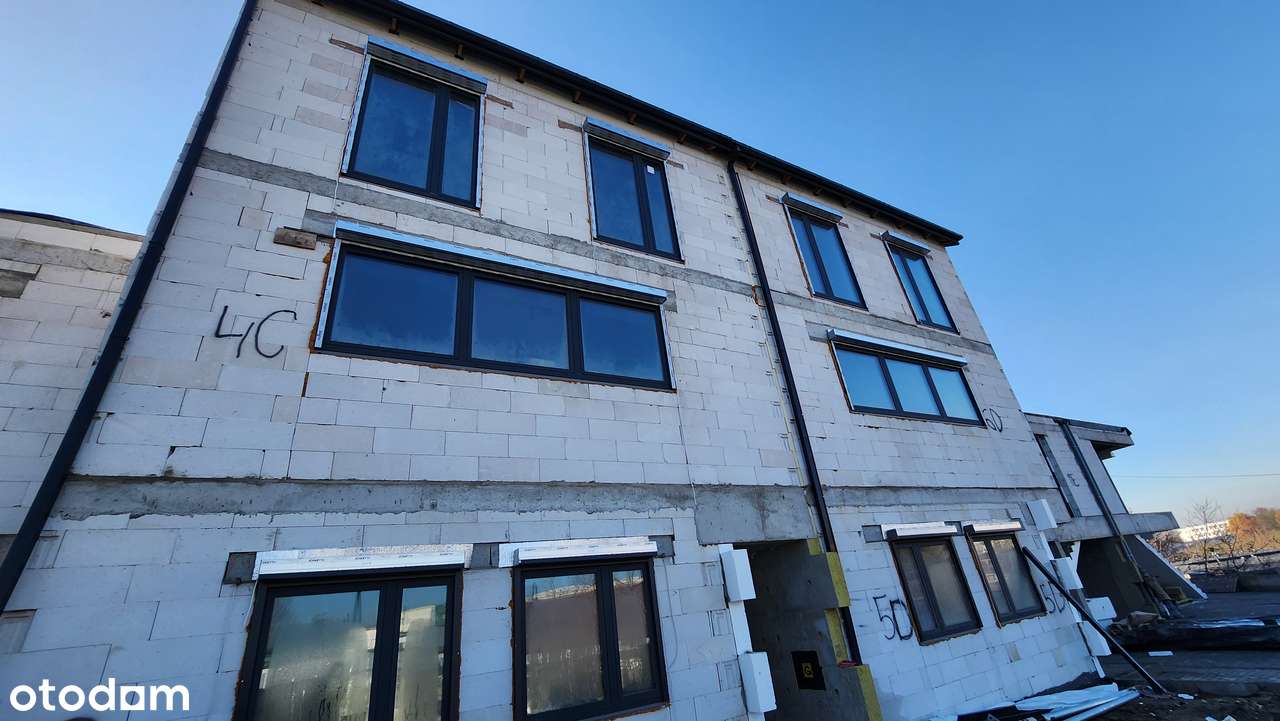 Nowoczesne 3-pokojowe mieszkanie z balkonem-2