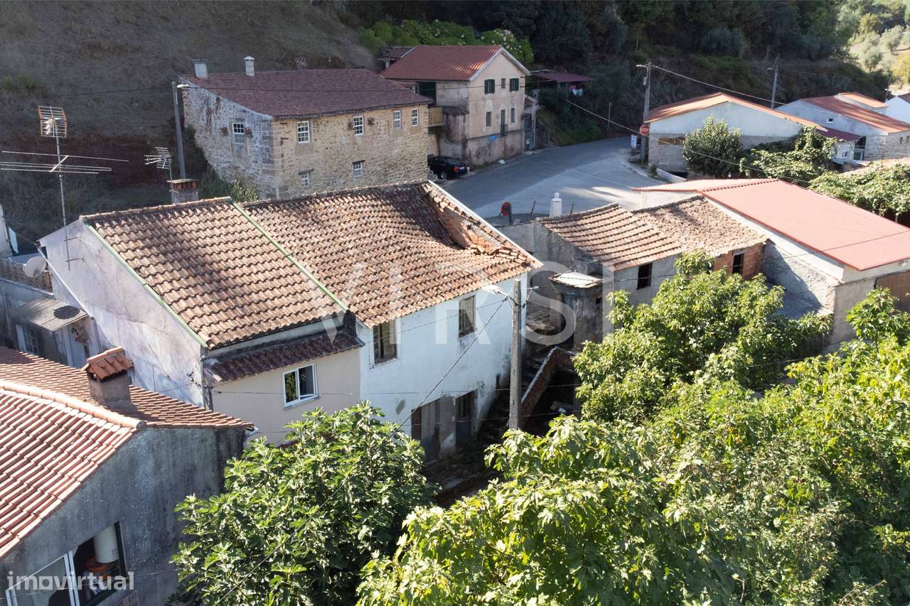 Moradia para reabilitar a 15 min de Coimbra - Urzelhe-29