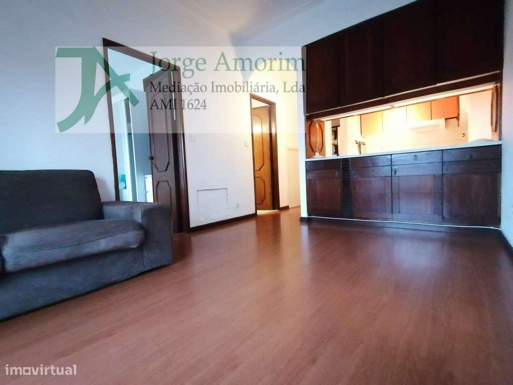 T1 . Mobilado - Grande imagem: 2/9