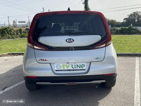 Kia e-Soul Vision - 7