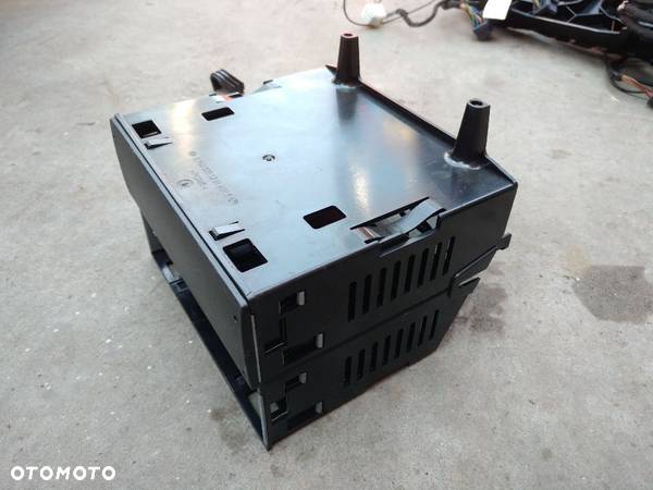 Kieszeń szuflada ramka radia Actros MP4 9608201281 - 2
