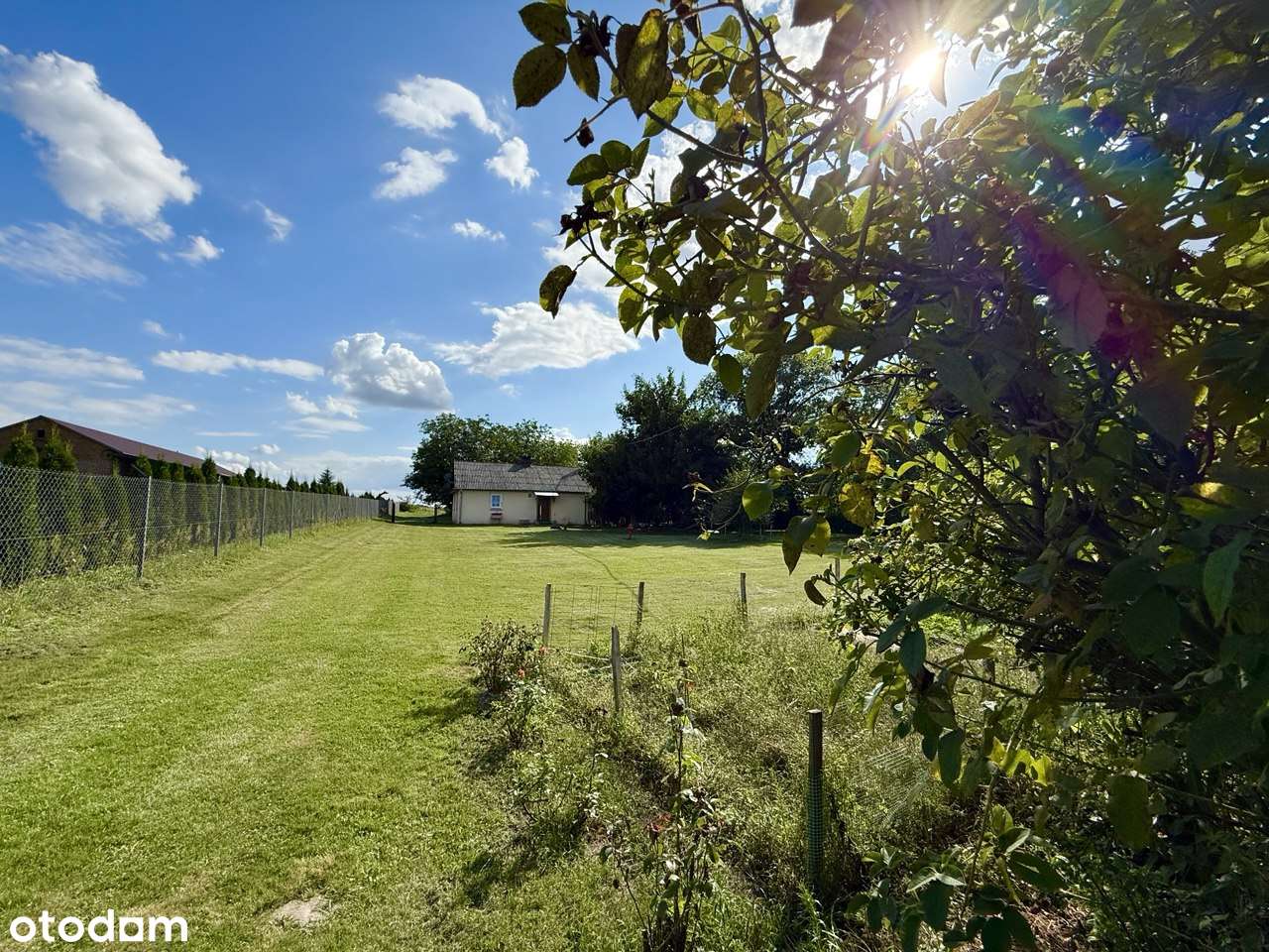 Dom z dwiema działkami – z bezpośrednim dojazdem z drogi asfaltowej!-13