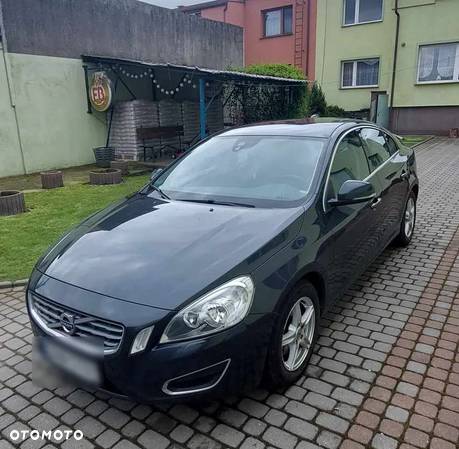 Volvo S60 - 1