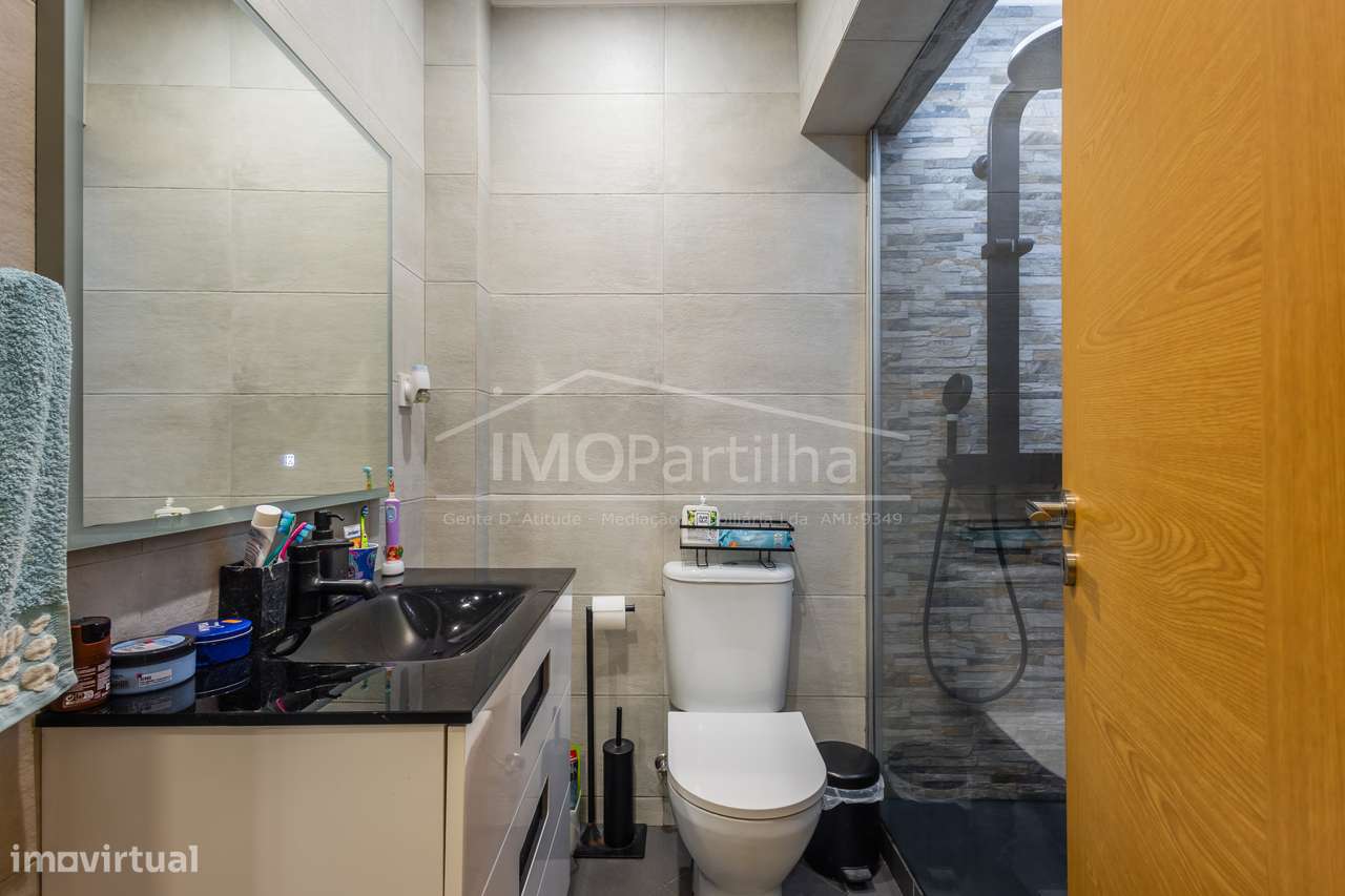 Apartamento T3 à venda na Rua Torcato Jorge-18