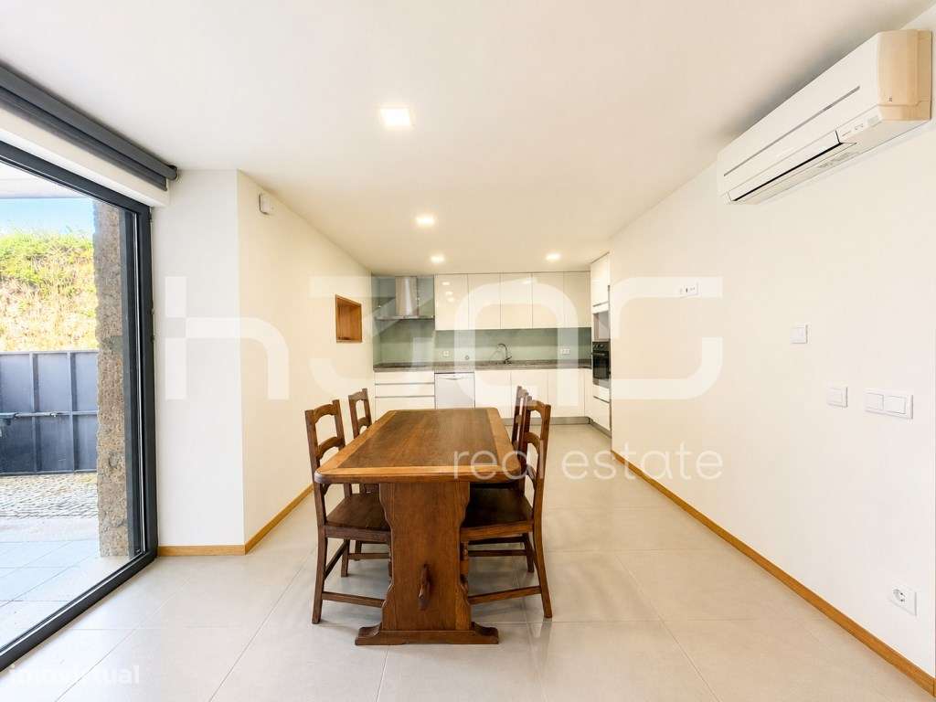 Moradia T3 Unifamiliar e Contemporânea - Vila Verde-9