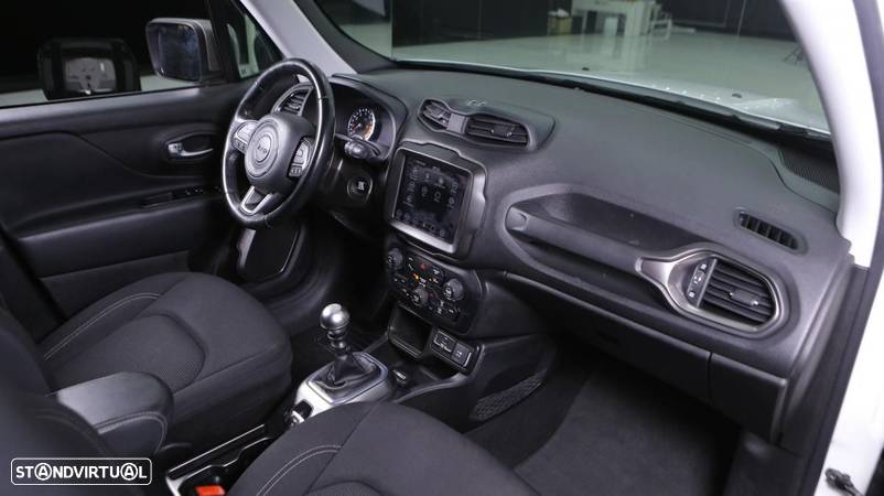 Jeep Renegade 1.0 T Limited - 21