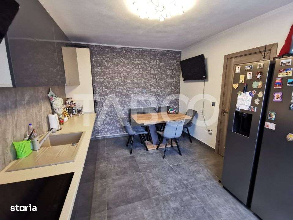 Casa moderna de vanzare in localitatea Cristian din judetul Sibiu - Imagine principală: 4/12