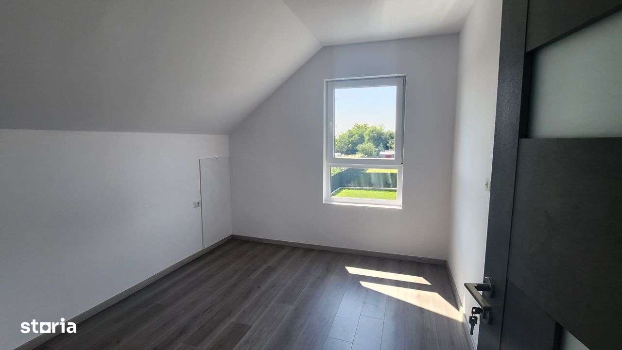 Vila Noua cu 4 dormitoare in Fantanele-14