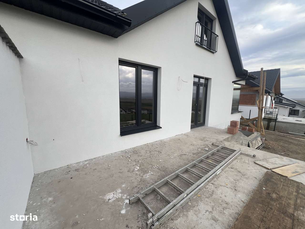 Casa individuala cu pivnita mare -NOUA - Sura Mare cu priveliste-2