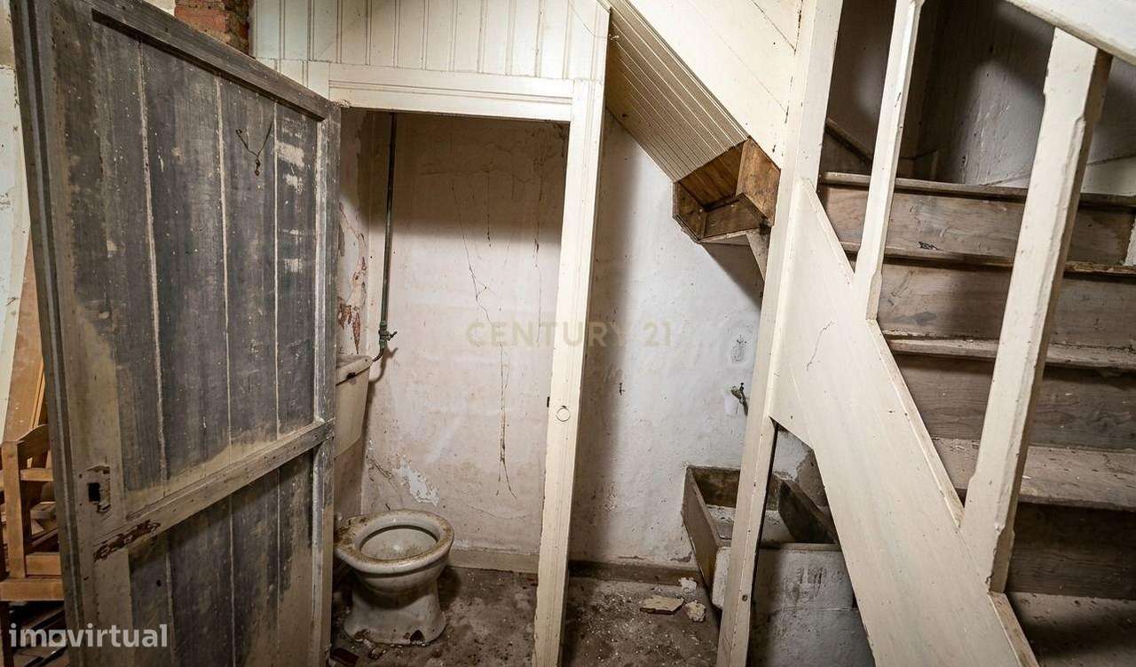 Prédio para Recuperar em Couço, Coruche-11