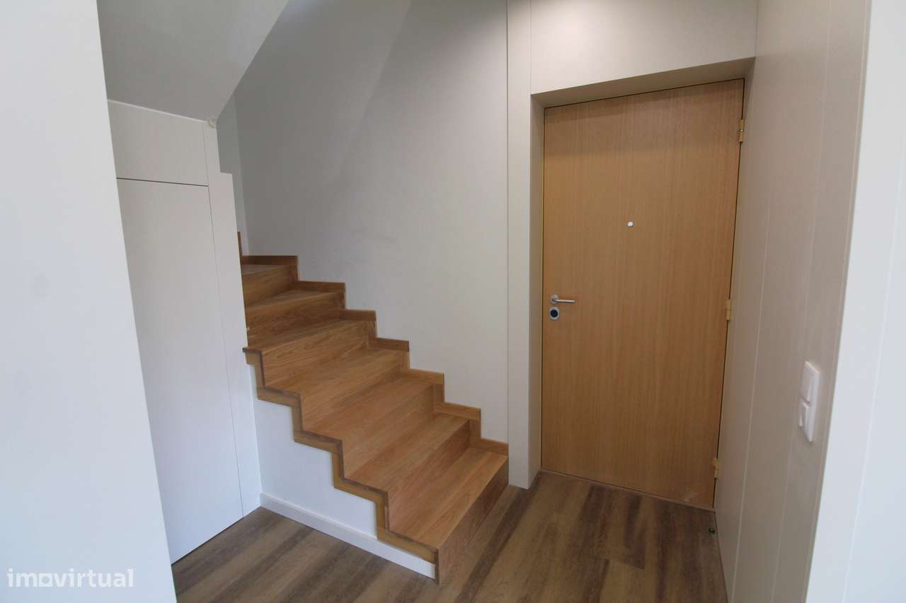 Luxuoso T3 Duplex em Viseu-5