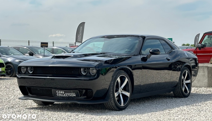 Dodge Challenger - 8